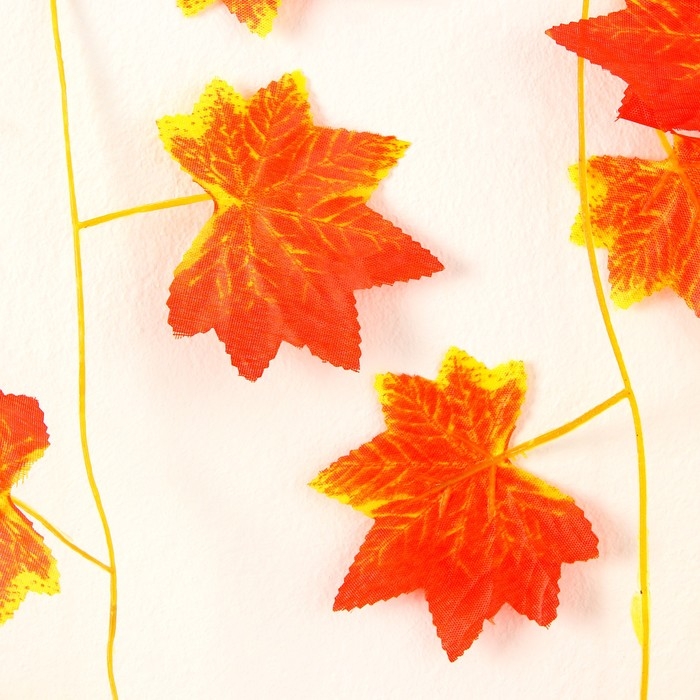 Декор &laquo;Гирлянда из листьев&raquo; длина: 2,4 м, ширина: 17 см, цвет красно-жёлтый