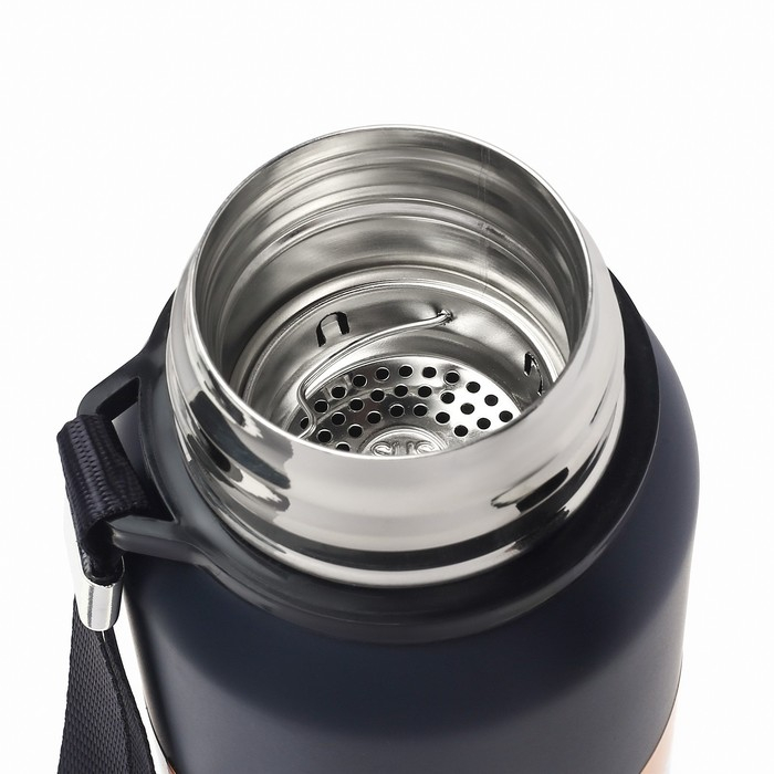 Термос, 1 л, Путешествие "Мастер К.", с кружкой, сохраняет тепло 24 ч, с ситом
