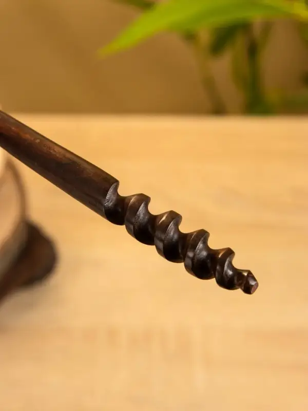 Заколка для волос фигурная, дерево Соно, 20 см, цв. тёмно-коричневый