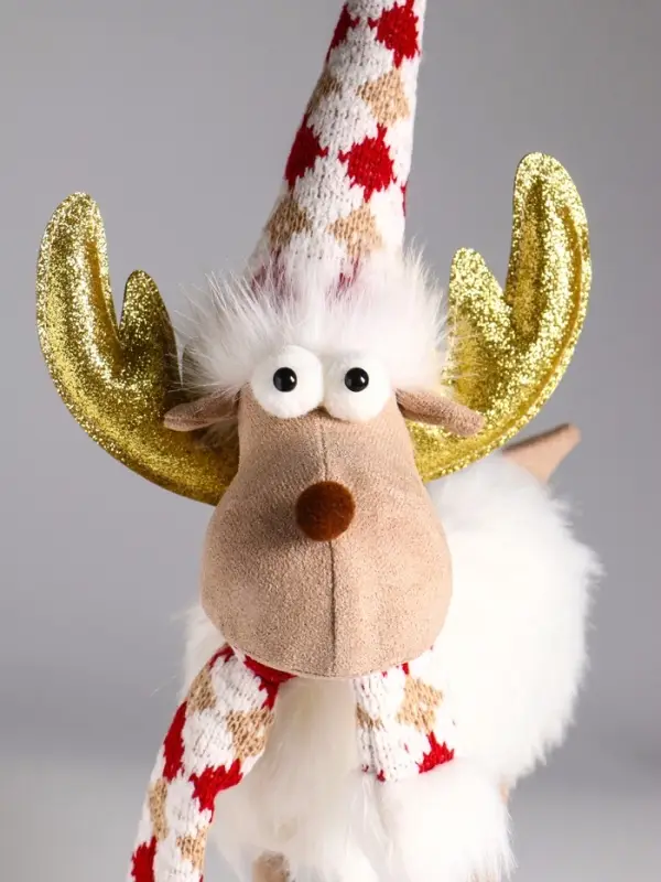 Кукла интерьерная "Лосик в белой шубе, колпаке и шарфе с узорами" 22х12х48 см