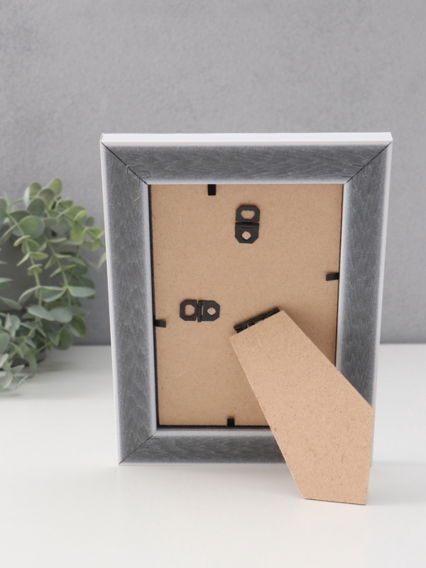 Фоторамка пластик "МИРАМ" 10х15 см, белый, волнистый