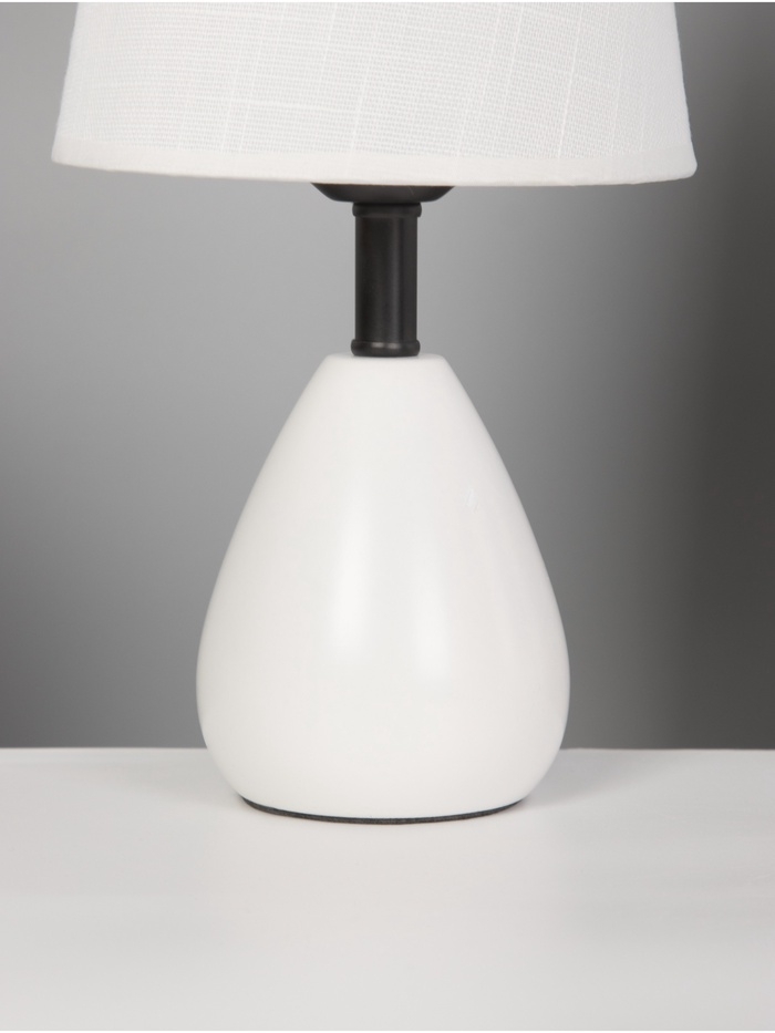 Лампа настольная BayerLux ЭКО "Лорен" 1х40Вт Е27 белый 16х16х34см