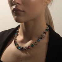 Колье &laquo;Драгоценность&raquo; круг в стразах, цветное в серебре, 32 см