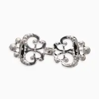 Зажим для кардигана "Ажур", лилия, цвет белый в серебре