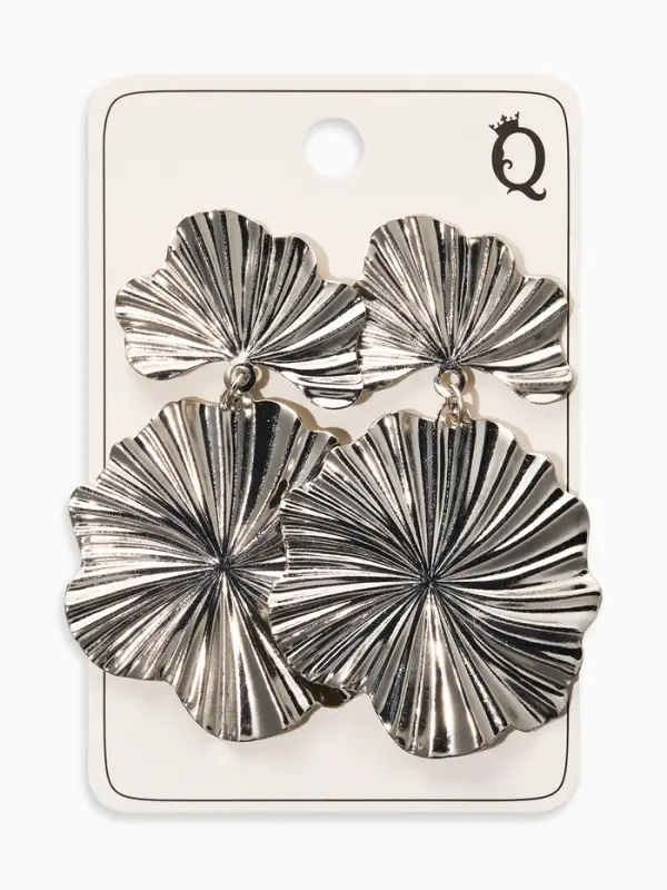 Серьги металл &laquo;Атмосфера&raquo; сжатые цветы, цвет серебро