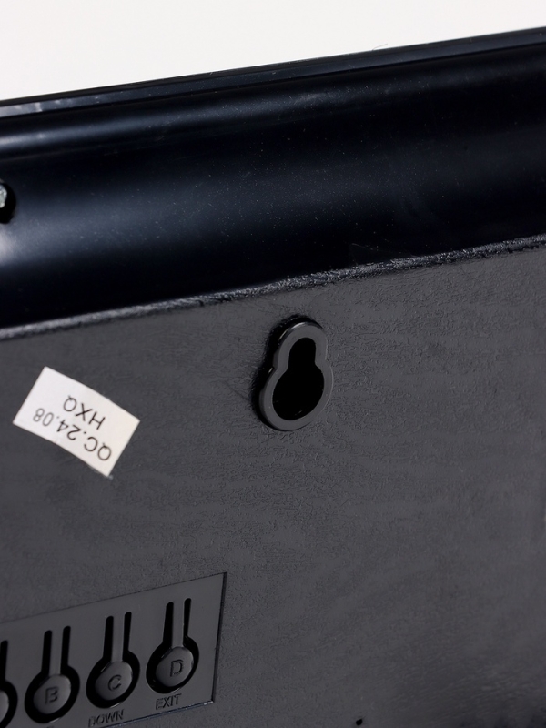 Часы электронные настенные, календарь термометр, 36.2 х 15.5 см, красные цифры 10 х 4.5 см   1076627