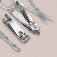 Набор маникюрный &laquo;Кошечки&raquo;, 6 предметов, в футляре, рисунок и цвет МИКС