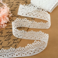 Кружево гипюровое, 40 мм &times; 9 &plusmn; 0,5 м, цвет белый