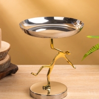 Чаша "Человек" 17х17х20 см, нержавеющая сталь, латунь, цв. серебро