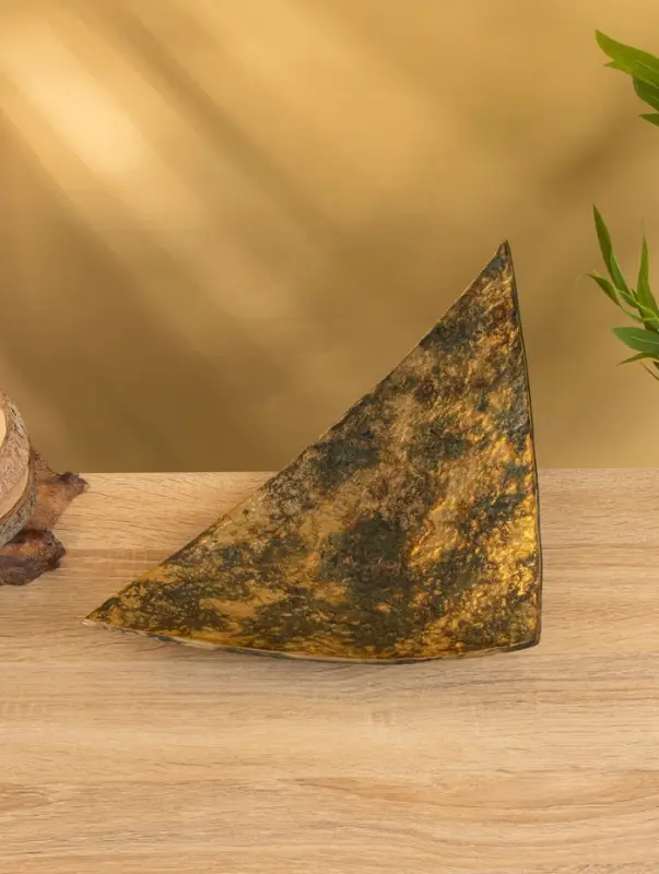 Блюдо треугольное 42х24х11 см, алюминий