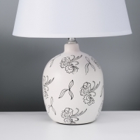 Настольная лампа с абажуром RISALUX &laquo;Фиори&raquo;, Е14, 40 Вт, белый/чёрный, 22.5&times;22.5&times;34.5 см