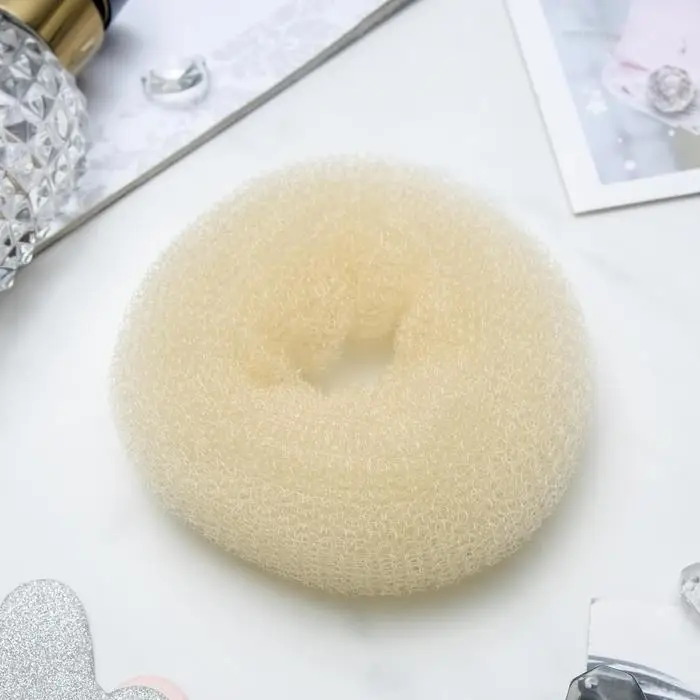 Валик-резинка для создания пучка, 4&times;7 см, бежевый