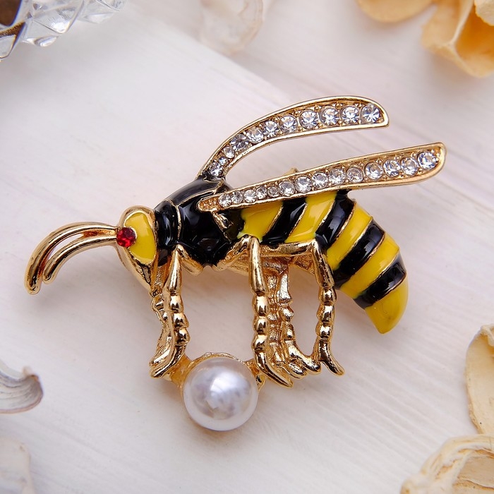 Брошь &laquo;Пчелка&raquo; с бусиной, цветная в золоте