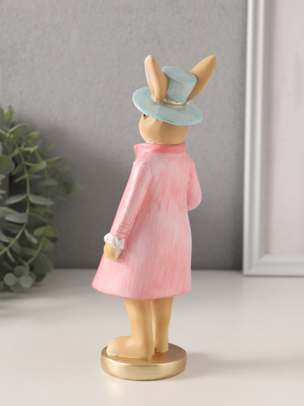 Сувенир полистоун "Заяц в розовом камзоле и голубой шляпе" 7,5х6х20,5 см