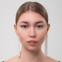 Серьги висячие со стразами &laquo;Водопад&raquo; квадрат, цвет белый в серебре, 9,5 см