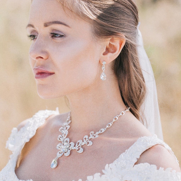 Набор 2 предмета: серьги, колье &laquo;Шальная императрица&raquo; цветок, цвет белый в серебре, 45 см