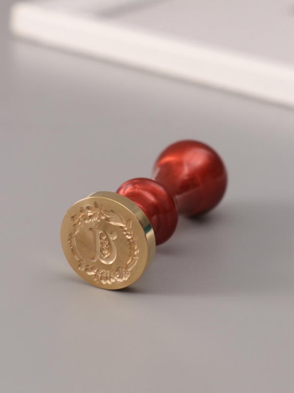 Печать для сургуча с пластиковой ручкой "Венок с буквой U" 2,5х2,5х6,3 см