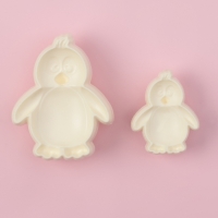 Печати для теста и мастики Доляна &laquo;Пингвин&raquo;, набор 2 шт, пластик, молочные