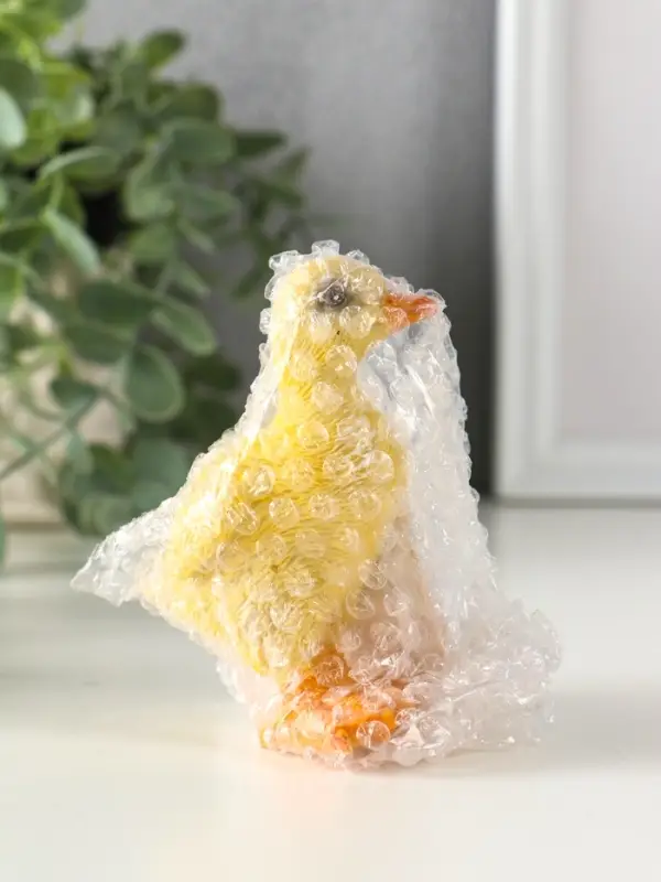 Сувенир полистоун "Жёлтый утёнок" 4,8х7,5х9,2 см