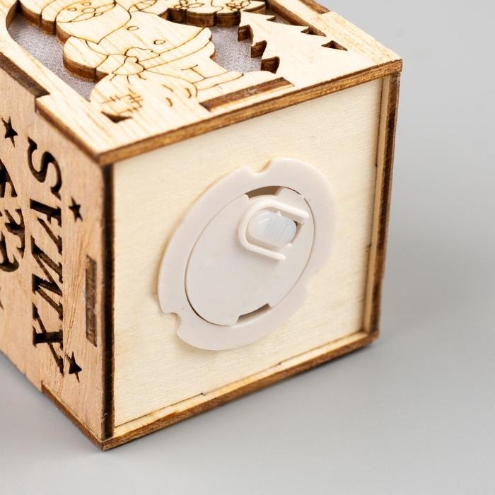 Ёлочная игрушка &laquo;Домик с Дедом Морозом с мешком&raquo;, от батареек, свечение тёплое белое