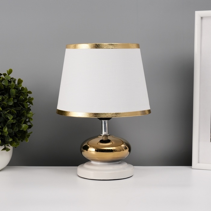 Настольная лампа с абажуром RISALUX &laquo;Капли&raquo;, 1&times;40 Вт, Е27, белый/золото, 17&times;17&times;24 см