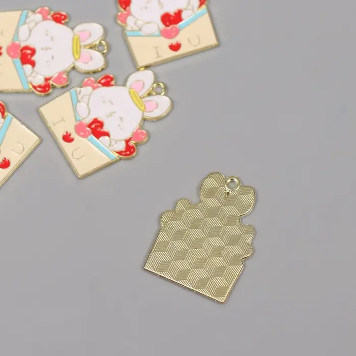 Декор для творчества металл, эмаль "Зайчик с конвертом с сердечками" 2,8х2,2 см