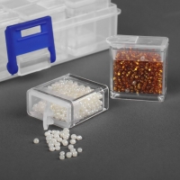 Набор баночек для рукоделия, 24 шт, 1,3 &times; 2,7 &times; 2,8 см, в контейнере, 13 &times; 10 &times; 3,5 см, цвет прозрачный