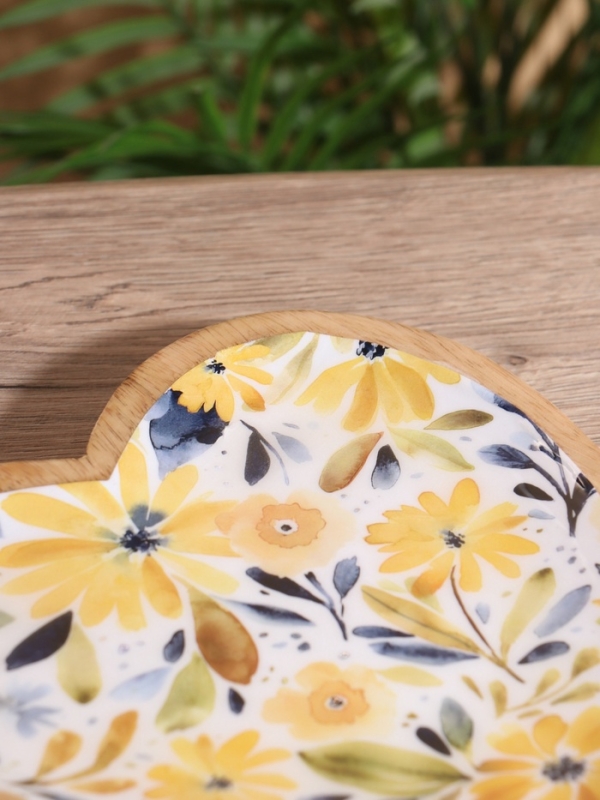 Блюдо в форме сердца &laquo;Желтые и синие цветы&raquo;, дерево манго, 20.5&times;20&times;2.3 см