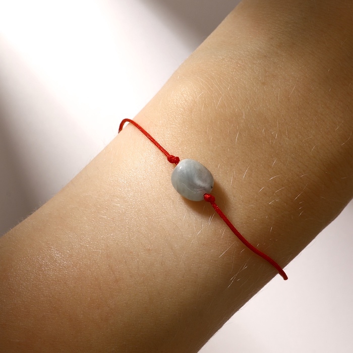 Браслет желаний &laquo;Аквамарин&raquo; на бордовой нити, длина регулируется