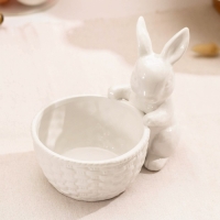 Конфетница Доляна &laquo;Зайка&raquo;, 500 мл, 18,5&times;13,3&times;16,5 см, цвет белый