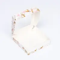 Коробки подарочная, складная, с окном, &laquo;С Днем Рождения&raquo; 15&times;15&times;4 см