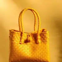 Сумка плетёная пластиковая 23х11х30 см, цв. жёлтый