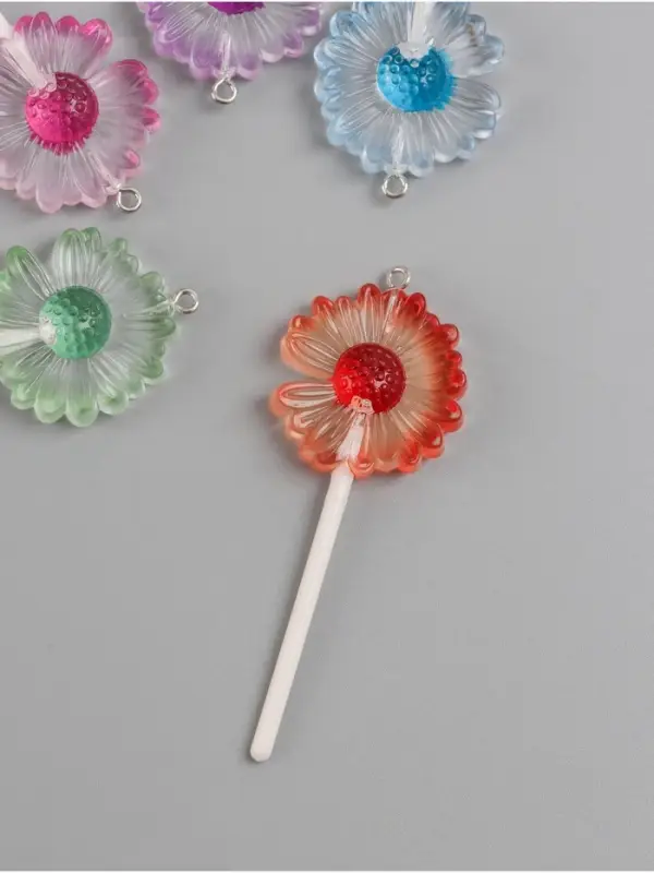 Подвеска для творчества акрил "Ромашка на палочке" МИКС 6х2,8х1 см