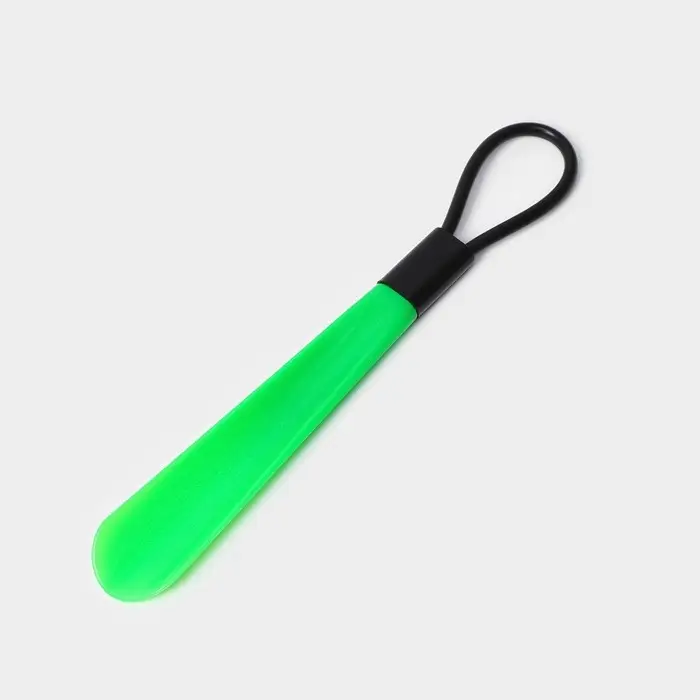 Ложка для обуви Доляна, с петелькой, 30&times;4 см, 17.4 см, зелёная