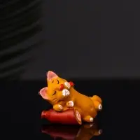 Фигура "Котик спит на колбасе" 4.2х3.7х3 см