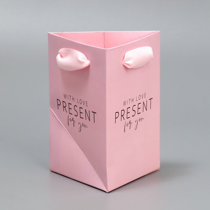 Пакет подарочный для цветов треугольный, упаковка &laquo;Подарок&raquo; 12 х 8 х 9.5 см