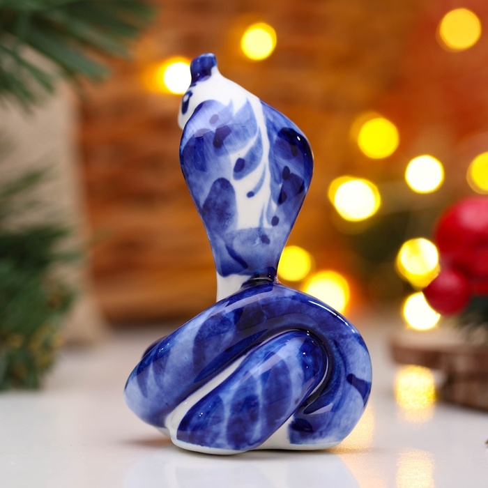 Сувенир "Змей Узелок" 8,5х5,5 см, гжель