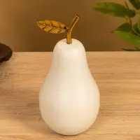 Сувенир "Груша с золотым листом" 10х10х21 см, цв. матовый белый