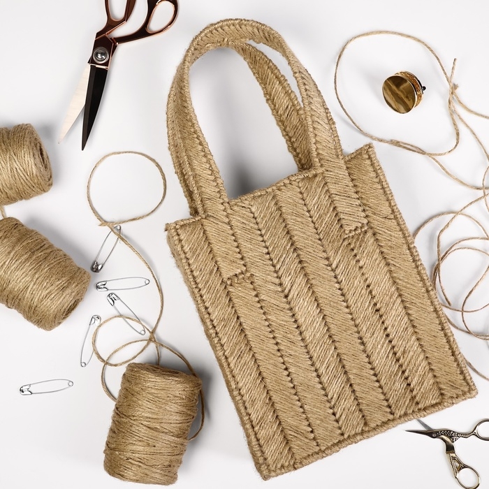 Канва-основа для вышивания шопера, пластиковая, 34 &times; 54 см, цвет белый