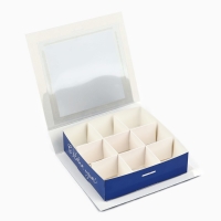 Коробка под 9 конфет с ячейками &laquo;Снежинки&raquo; 14.8 х 13.5 х 3.5 см, Новый год