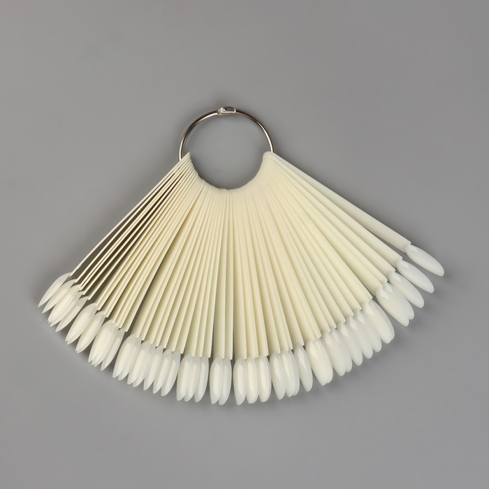 Палитра для лаков на кольце, 50 ногтей, форма овал, цвет слоновая кость