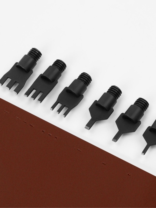 Набор пробойников для кожи, 7 предметов: сменные насадки 6 шт., основа 1 шт.