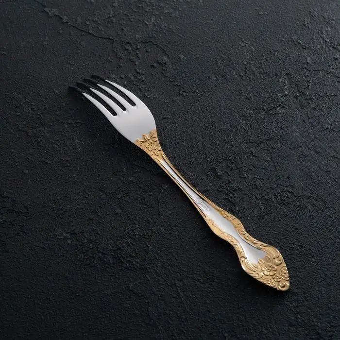 Вилка столовая &laquo;Тройка&raquo;, h=19,5 см, толщина 2 мм, локальное нитрид-титановое покрытие