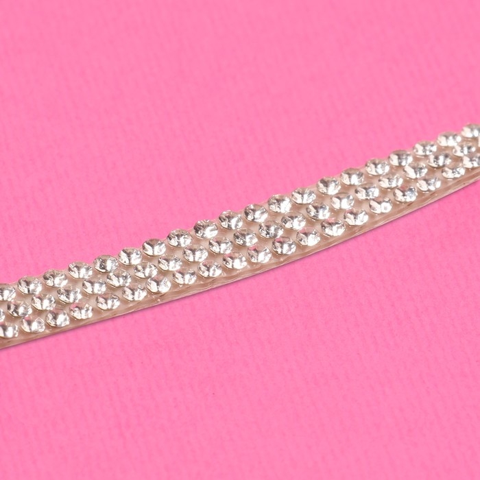 Стразы самоклеящиеся, d = 2 мм, ширина - 7 мм, 4,5 &plusmn; 0,5 м, цвет серебряный