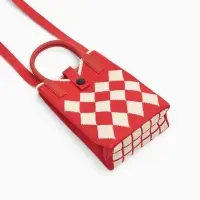 Сумка подр Ромбы, 12*4*17, отд на кнопке, дл ремень, красный