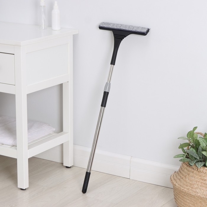 Окномойка с насадкой из микрофибры Raccoon, гибкая, стальная телескопическая ручка, 28&times;2,5&times;80(117) см, цвет чёрный