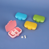 Таблетница, 8 &times; 6 &times; 3 см, 3 секции, цвет МИКС