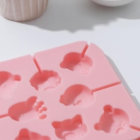 Форма для леденцов &laquo;Зверята&raquo;, силикон, 14&times;14&times;1,4 см, 8 ячеек, с палочками, цвет МИКС