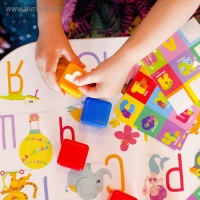 Кубики для малышей &laquo;Алфавит&raquo;, пластиковые, цветные , 9 штук, 4 х 4 см, по методике Монтессори