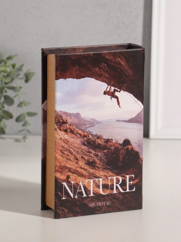 Сейф-книга дерево кожзам "Приключения и путешествия" 21х13х5 см